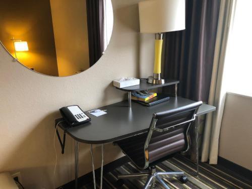 מלון Super 8 By Wyndham פוקטלו חדר תמונה